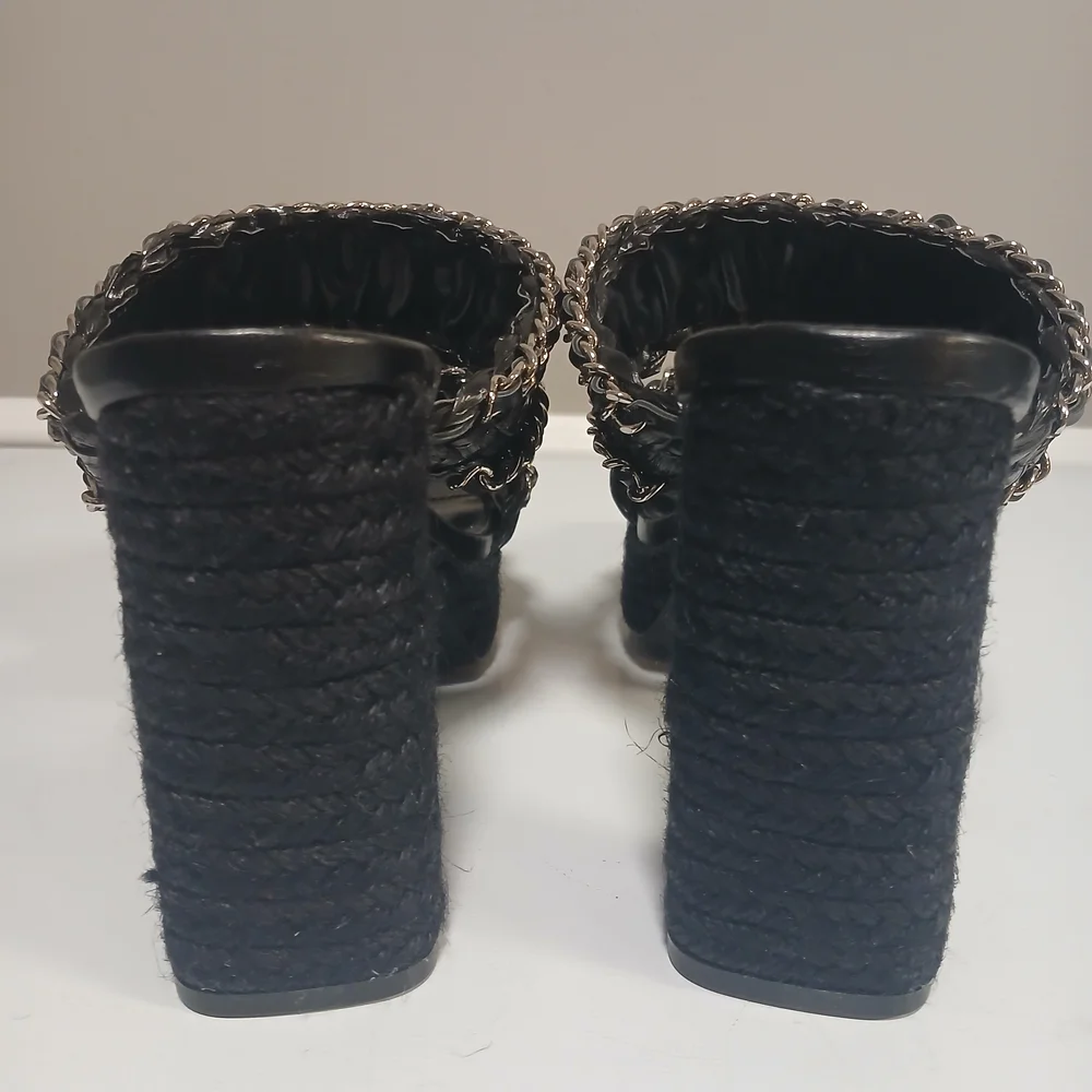 Black & Silver Chain Detail Platform Heels 10W NWOT